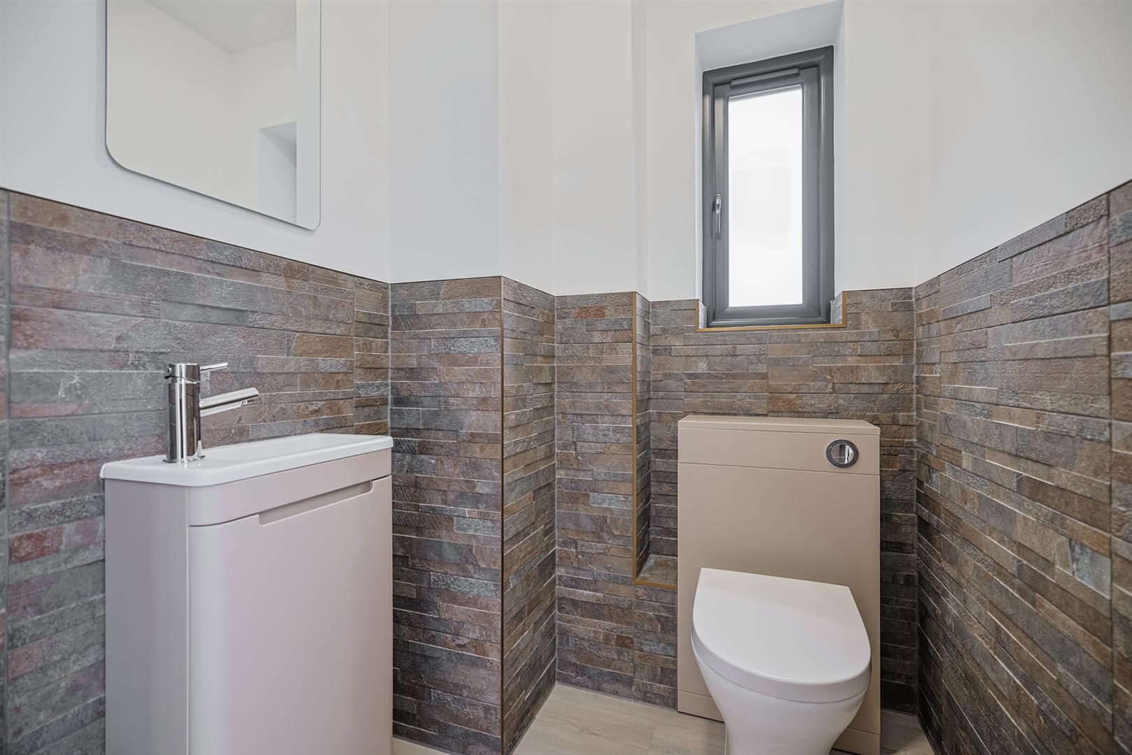 Clos Yr Ysgol, Milo, Llandybie, Ammanford, SA18 3PU